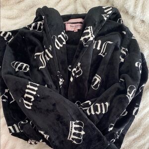 Juicy Couture Black and White Robe
